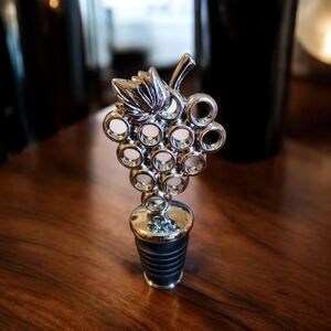 PRODYNE LOVE OF WINE CHROMED BOTTLE STOPPER